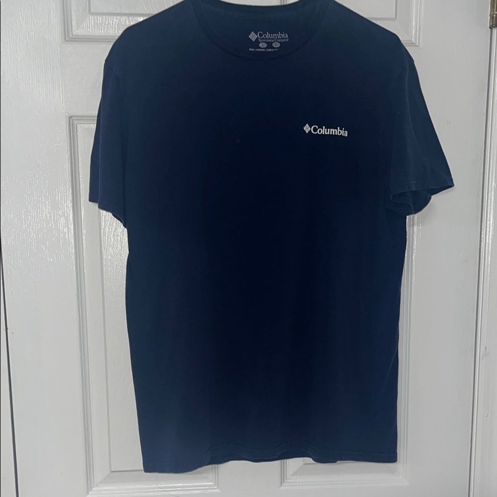 Columbia Men's Navy Blue T-Shirt